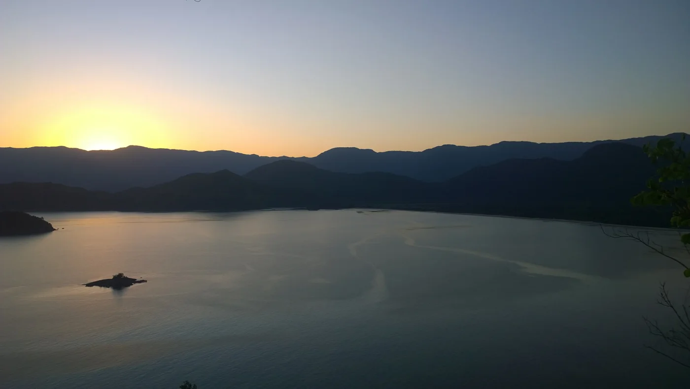 Praia do Estaleiro do Padre, em Ubatuba